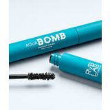 RVB Lab AQUA BOMB MASCARA – VEDENKESTÄVÄ RIPSIVÄRI